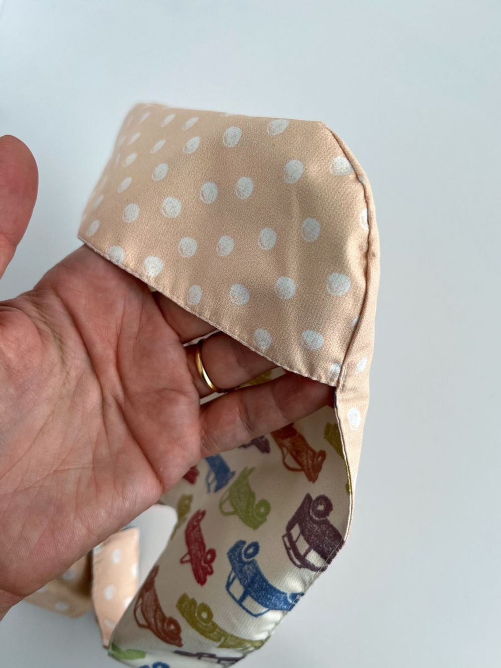 нагрудник непромокаемый двухсторонний для кормления