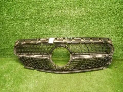 Решетка радиатора Mercedes CLA w117 (2013-2019)