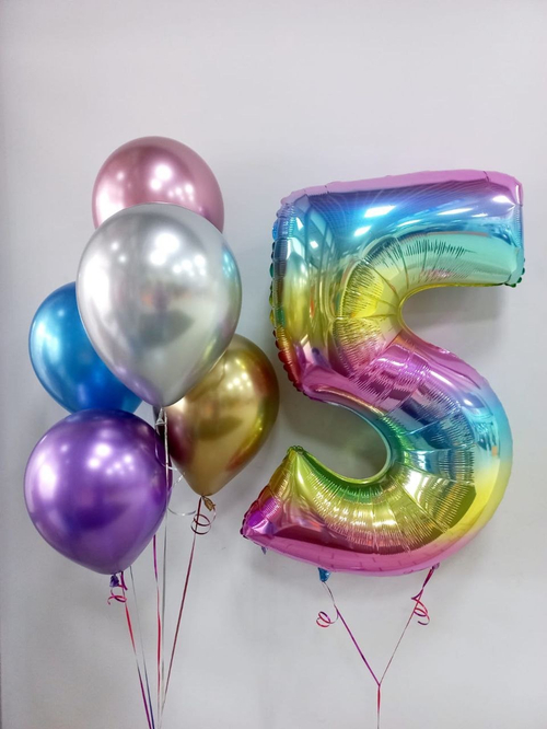 Композиция радужная цифра