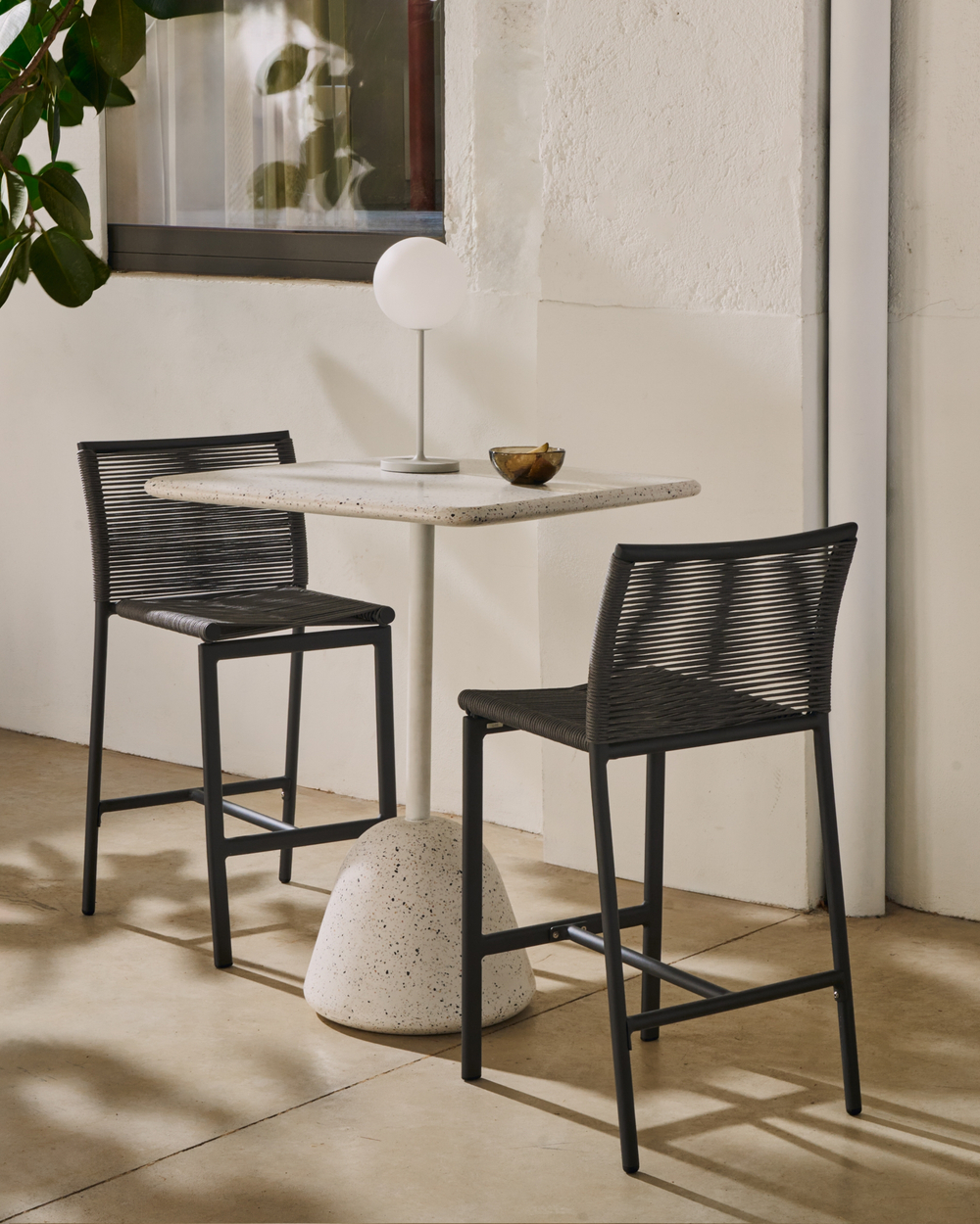 Садовый полубарный стул Culip из веревки и серого алюминия, 65 см