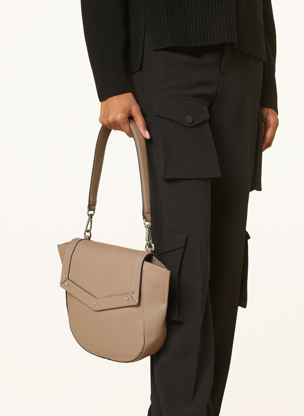 Сумка женская BOSS Ivy Saddle 10247515 01