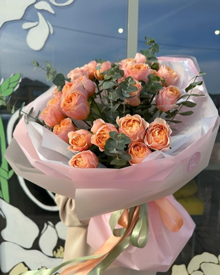 Кустовая Роза Эквадор в оформлении