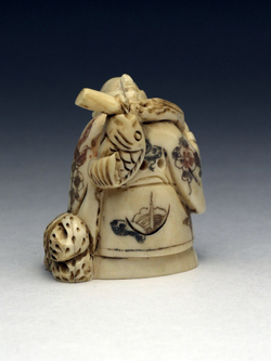 Нэцкэ Рыбак с карпом