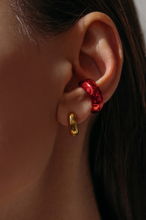 Кафф "Мятый" в красной эмали