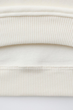 ZARA ТОЛСТОВКА С ЦВЕТАМИ, ЖЕЛТОВАТО-БЕЛЫЙ