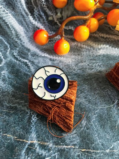 Значок металлический на одежду/Пин. Eye