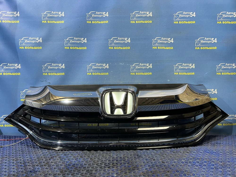 Решетка радиатора Honda SHUTTLE 2015-2019