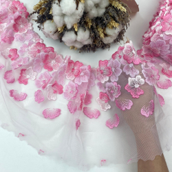 Вышивка на сетке розовая 18,5 см, цв. 22