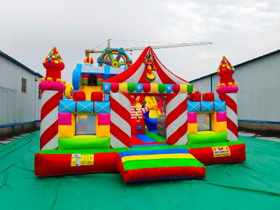 Коммерческий надувной батут «Парк развлечений 4» 12*6*7 м