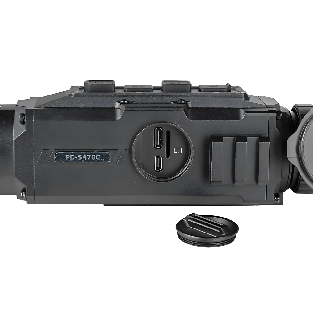 Прицел цифровой Veber Rapid PD-S470C ночной 4K - крупный план USB разъема на корпусе