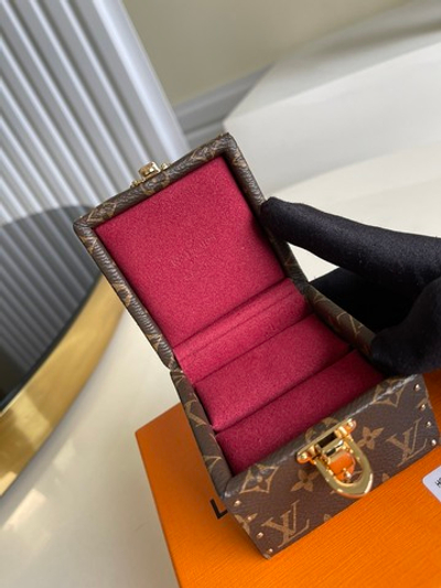 Louis Vuitton Ecrin Declaration