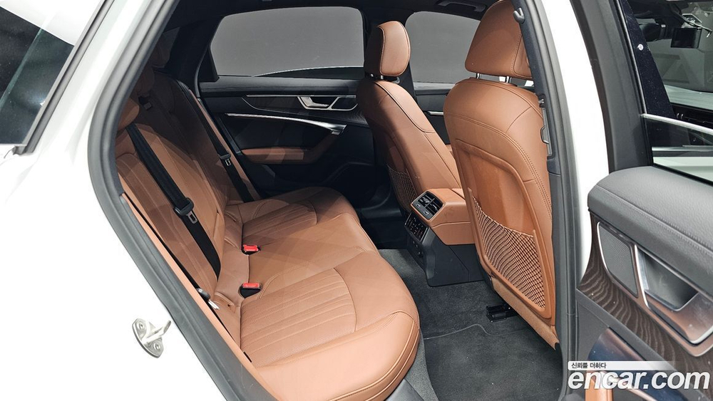 Audi A6 (C8) 45 TFSI (11.2021)