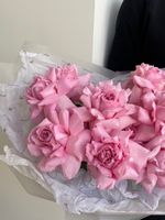 Букет из 13-ти вывернутых роз