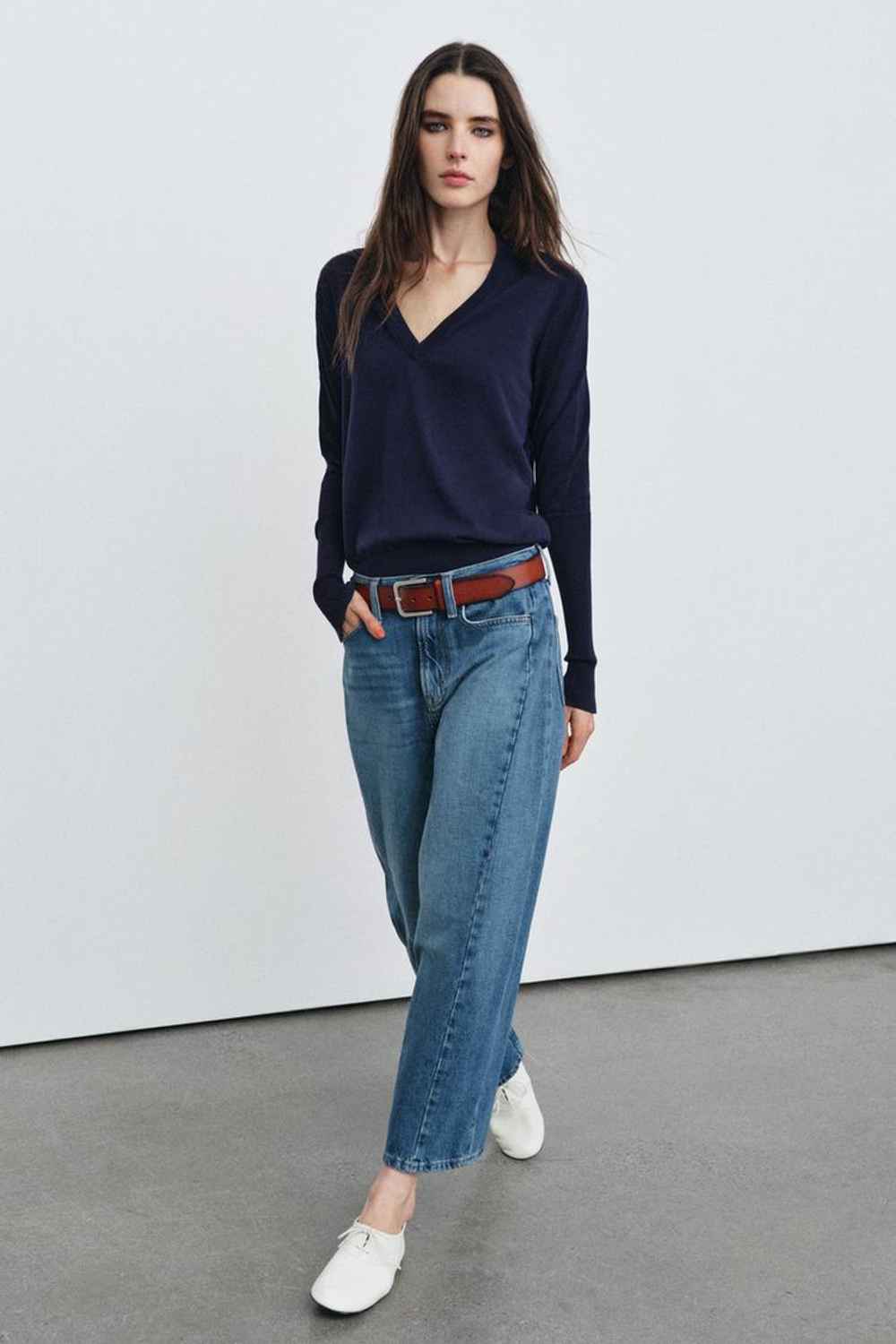 ZARA ДЖИНСЫ ZW COLLECTION ANKLE RELAXED СО СРЕДНЕЙ ПОСАДКОЙ, ВЫЦВЕТШИЙ СИНИЙ