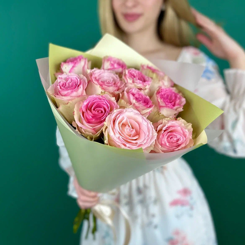 Букет из розовых Эквадорских роз купить мск