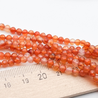 Сердолик граненый бусины, диаметр 3,9-4,1 мм, цена за нить 38 см