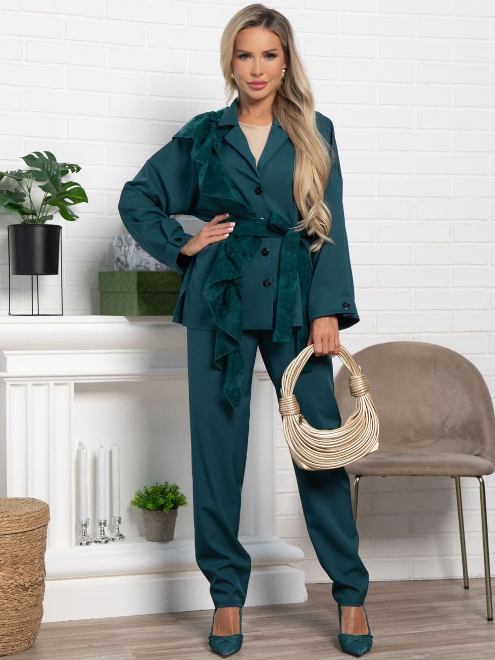 Костюм брючный Стилизация (изумруд) К15330-4М LT Collection