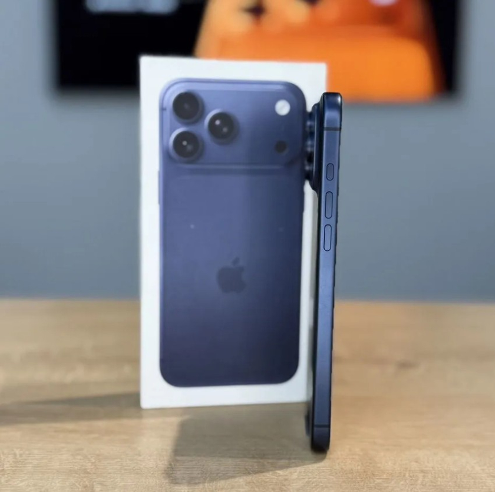 iPhone 17 Pro 256 ГБ, SIM + eSIM, б/у