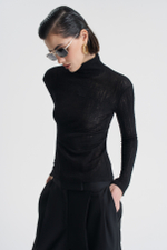 Водолазка из фактурной шерсти