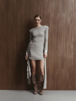 Платье вязаное мини с декоративным поясом, цвет бежевый