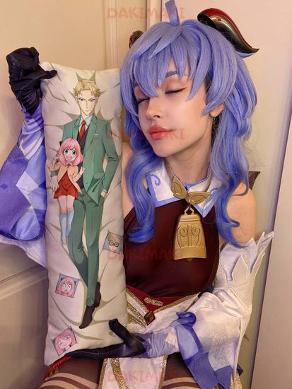 Мини дакимакура Йор Форджер и Лойд Форджер из Семья шпиона арт. M0977, 60х20 см