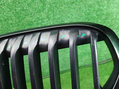 Решетка радиатора BMW X1 F48 (2019-2022)