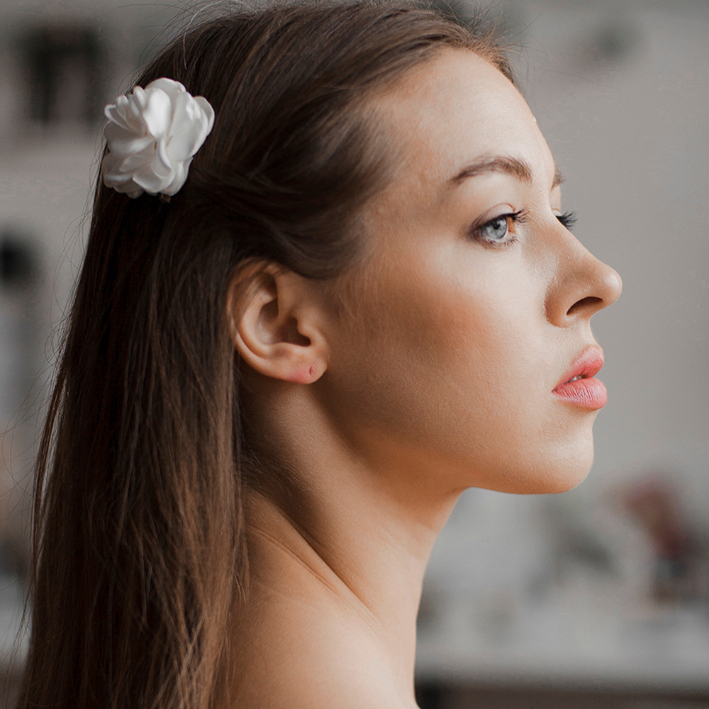 Брошь заколка 2в1 Цветок, белый