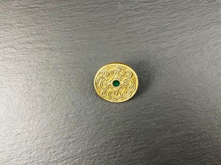 Фибула. Англия 10-11 в. (круглая, эмаль)