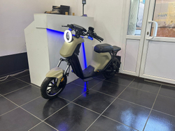 Электроскутер Wenbox U+B