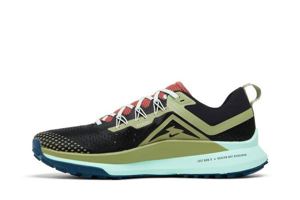Кроссовки Nike Pegasus Trail 4