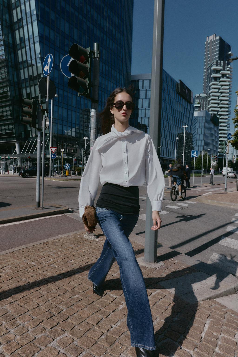 ZARA РУБАШКА ИЗ ПОПЛИНА С ЗАВЯЗКОЙ, БЕЛЫЙ