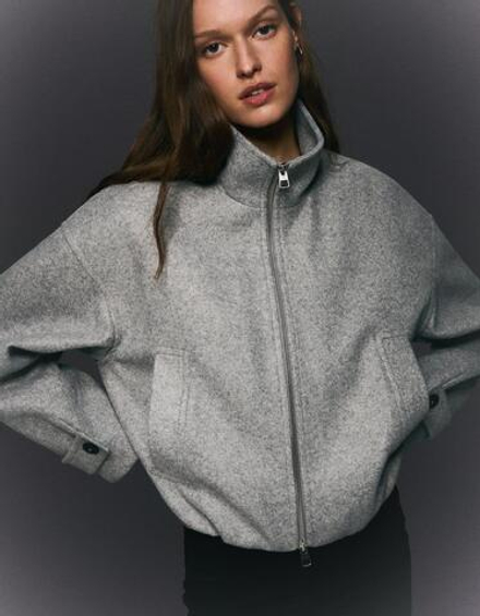 BERSHKA Мягкая куртка на молнии, серый