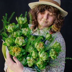 21. Оригинальный букет из розы сорта Вегги