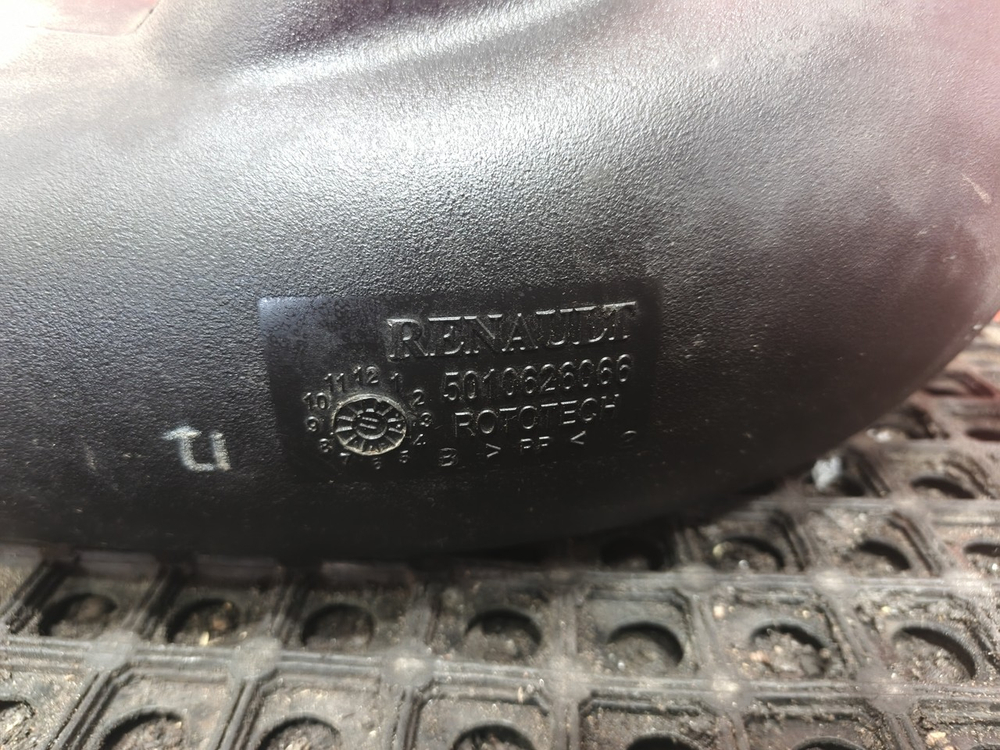 Патрубок воздушного фильтра