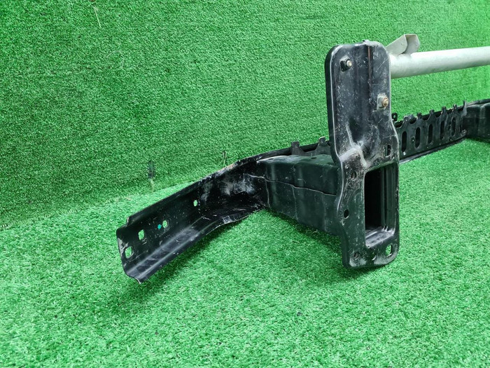 Усилитель передний Mercedes M GLE W166 (2011-2018)