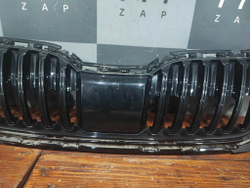 Решетка радиатора Skoda Octavia 3 (A7) 17-20 Б/У Оригинал 5E0853653C