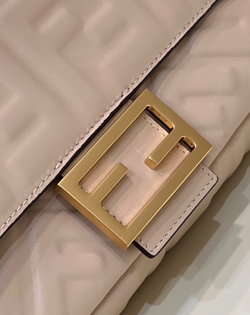 Fendi Baguette 27 cm