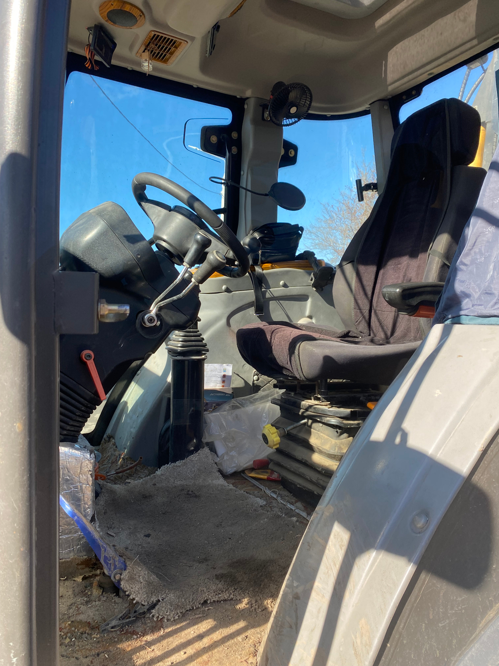 KYLOTON R-3 Фронтальный погрузчик R-3 (Дизельный, 3,6 л, 45 л.с., АТ)