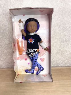 Кукла Ruby Red Келси 31см шарнирная, розовые глазки (RR2103-S)