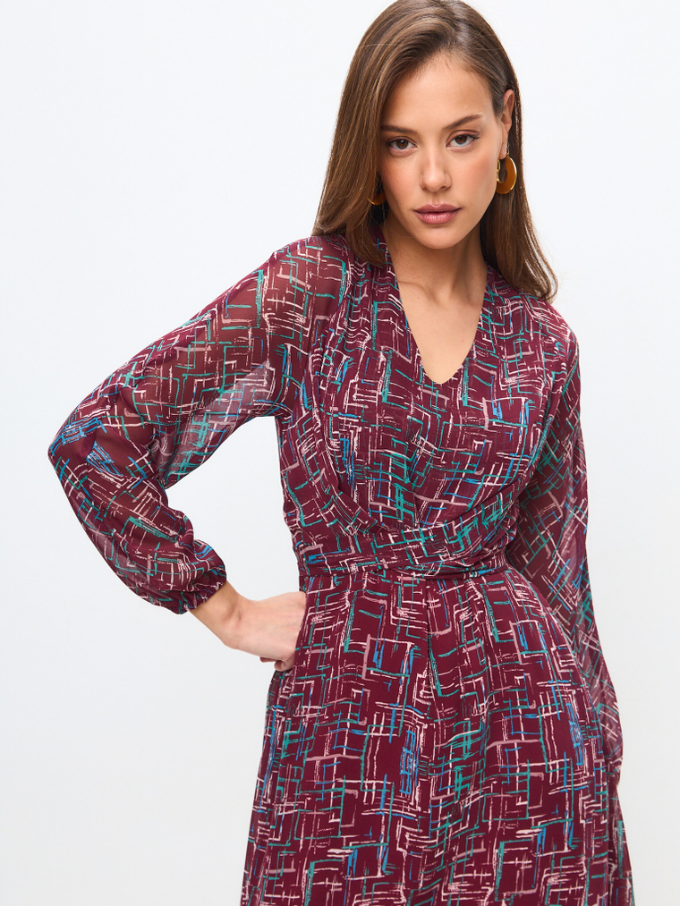 Платье из воздушного шифона