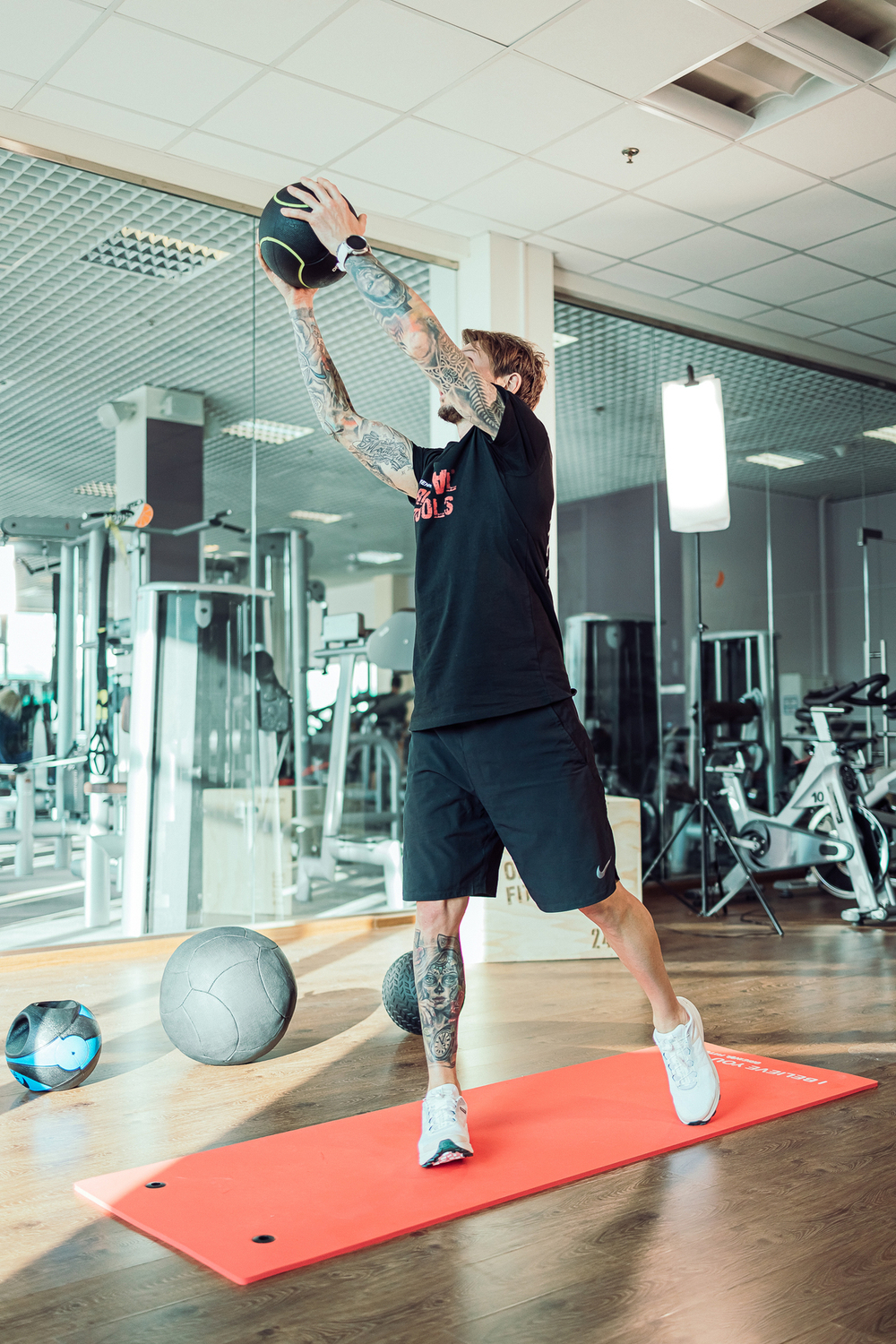 Мяч тренировочный черный 6 кг