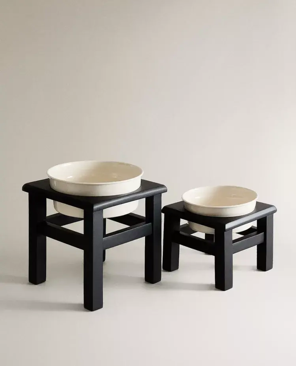 ZARA HOME МИСКА ДЛЯ КОРМА ДЛЯ ДОМАШНИХ ЖИВОТНЫХ С ПОДСТАВКОЙ, ЧЕРНЫЙ