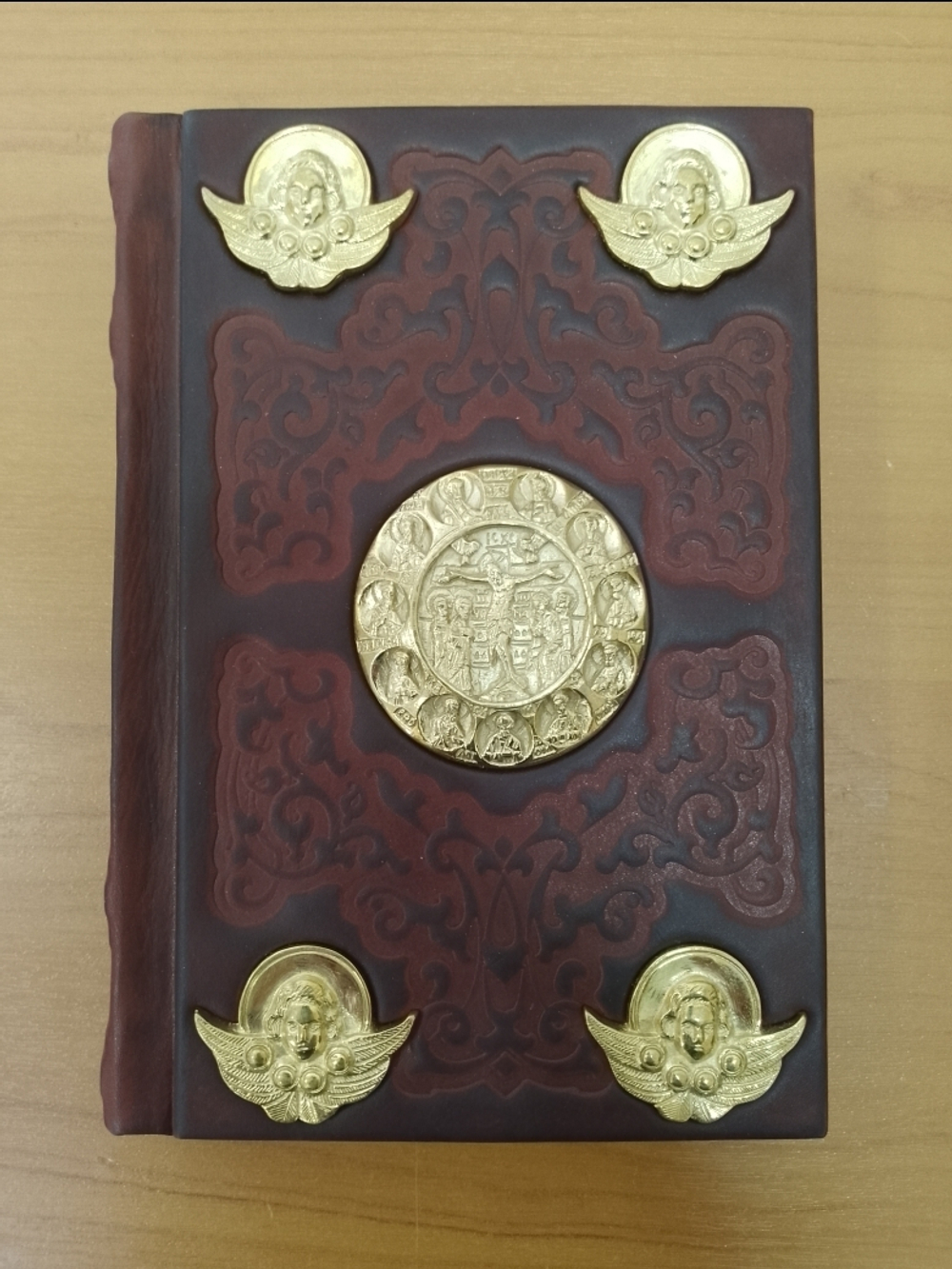 "Православный Молитвослов" Книга подарочная в кожаном переплете с литьем