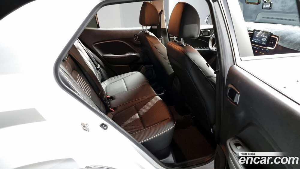 Hyundai Venue 1.6 Fluxe (09.2019)
