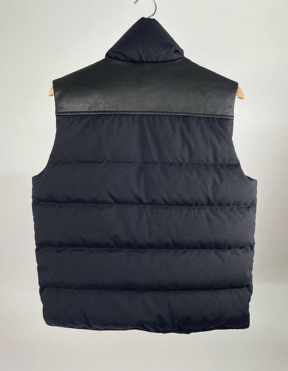 Жилет Moncler