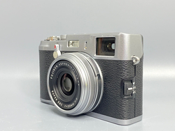 FujiFilm X100