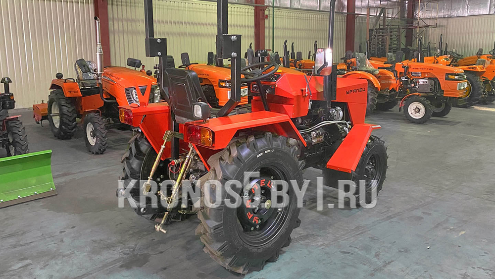 Трактор Уралец 220