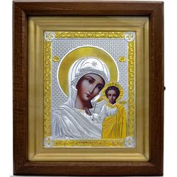 Казанская икона Божьей Матери в серебряном окладе в киоте