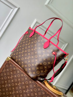 Louis Vuitton Neverfull Bandouliere Inside Out MM