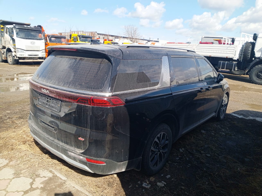 Kia Carnival Prestige 2.2 CRDI 8AT